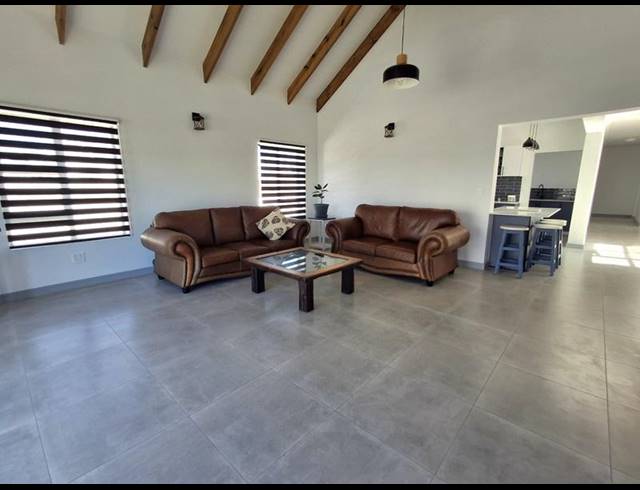 3 BEDROOM HOUSE FOR SALE IN BRITANNIA BAY